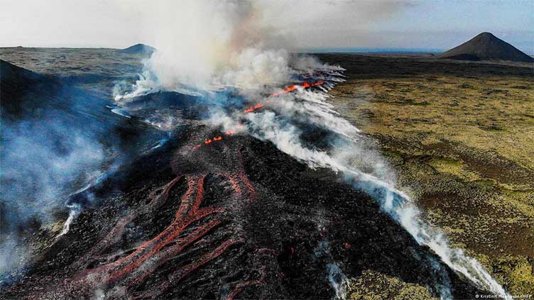 Volcano erupts in southwest Iceland