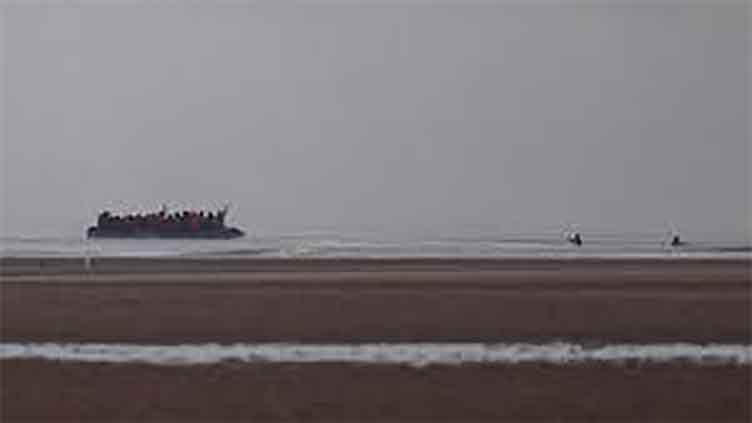 Five migrants die trying to cross the Channel