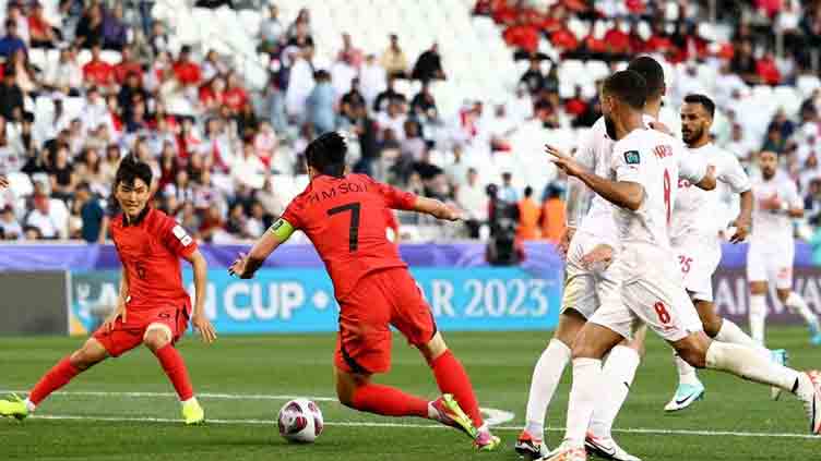 Lee guides South Korea to 3-1 Asian Cup win over physical Bahrain