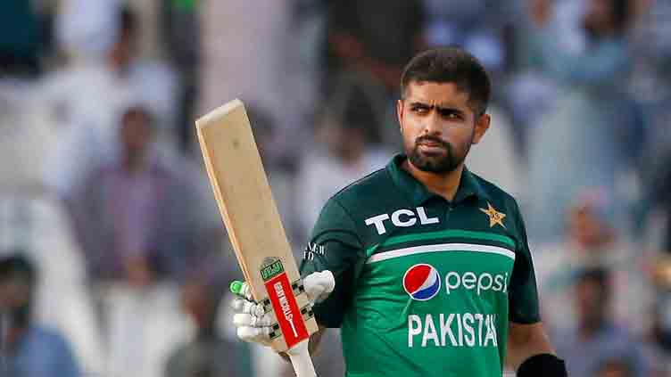 PCB decides to allow Babar Azam three others to play foreign leagues