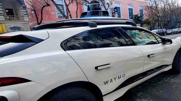 Waymo seeks to expand driverless service to Los Angeles