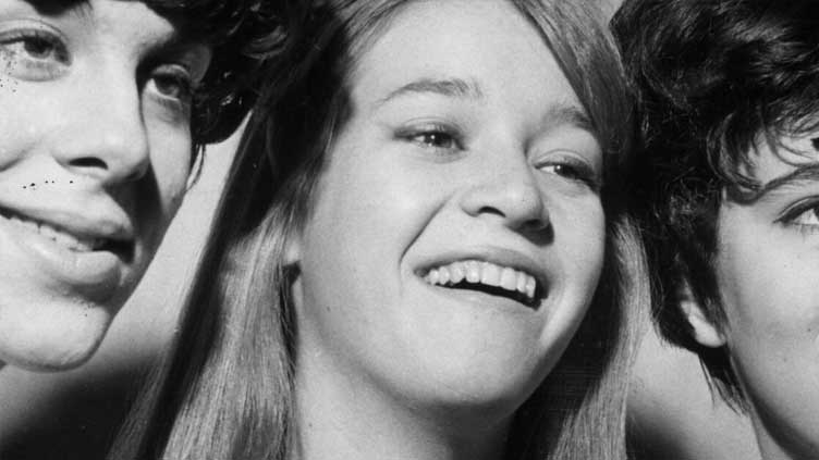 Mary Weiss, lead singer of the Shangri-Las, dies at 75