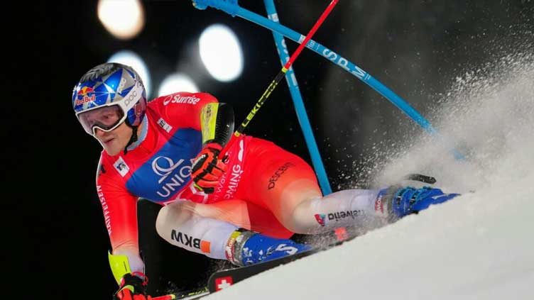 Odermatt bounces back to win Schladming giant slalom
