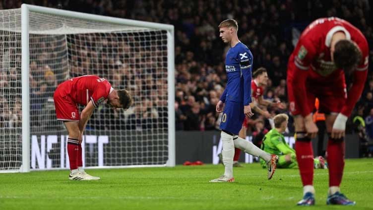 Chelsea hit Middlesbrough for six to reach League Cup final