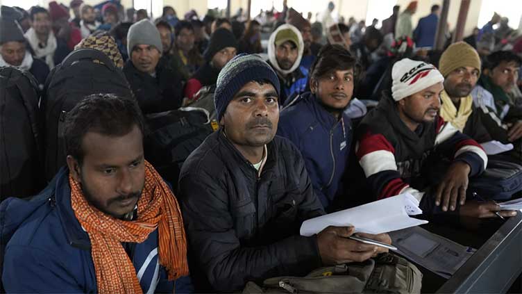 Thousands in India flock to a recruitment center for jobs in Israel despite the Israel-Hamas war