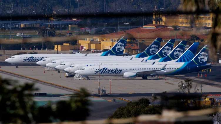 Alaska Airlines resumes flying Boeing 737 MAX 9