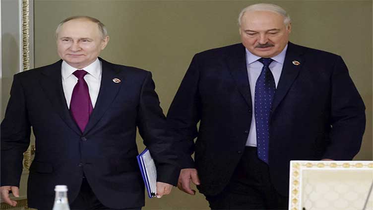 Putin and Lukashenko meet in St Petersburg to discuss ways to expand the Russia-Belarus alliance