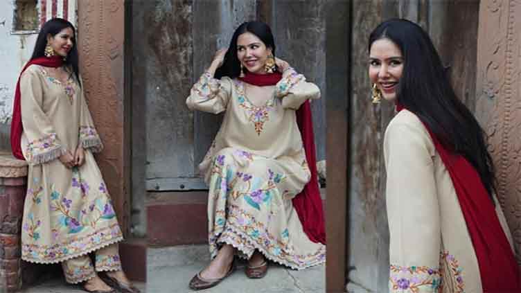 Sonam Bajwa exudes desi girl vibes in her new photo shoot