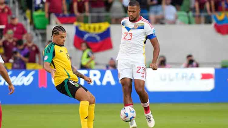 Venezuela seal top spot in Copa Group B with win over Jamaica