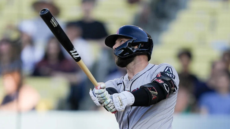 Diamondbacks' Christian Walker continues his Dodger Stadium rampage, hitting 2 more homers