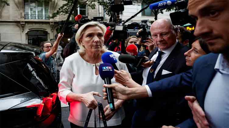 Dunya News Rival parties tell French voters to go vote ahead of cliffhanger run-off