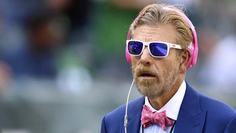 Philadelphia radio host Howard Eskin suspended from Phillies home games over 'unwelcome kiss'