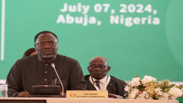 West Africa's ECOWAS decries lack of progress with junta states