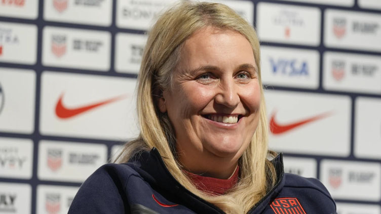 US women's coach Emma Hayes sidesteps equal pay question if high-priced star takes over American men