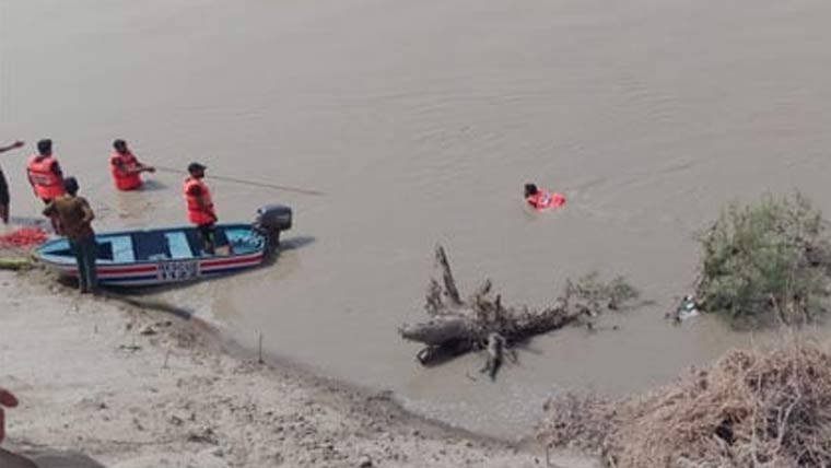 خوشاب:چشمہ جہلم لنک کینال میں کشتی الٹنے سے 10 بچے ڈوب گئے
