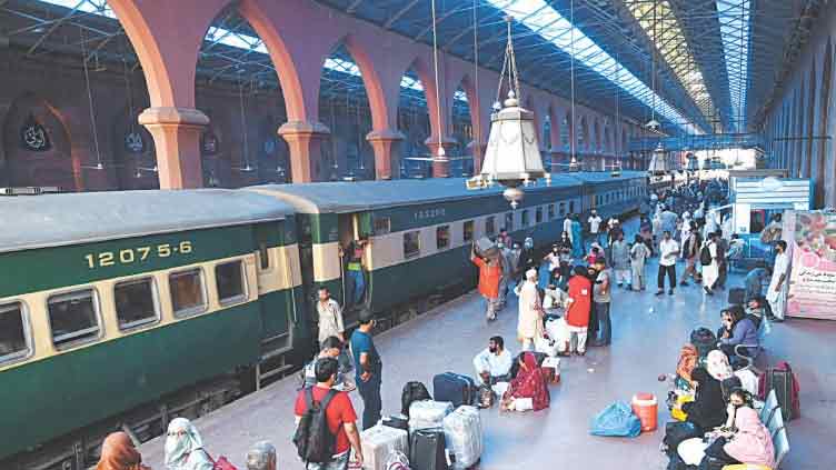 Pakistan Railways announces increase in fare from July 19