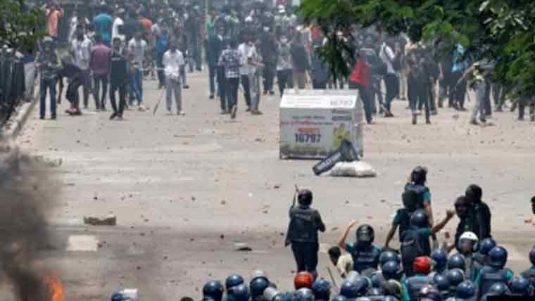 بنگلادیش: احتجاج شدت اختیار کر گیا، اہم مقامات پر فوج تعینات، ہلاکتیں115 ہو گئیں