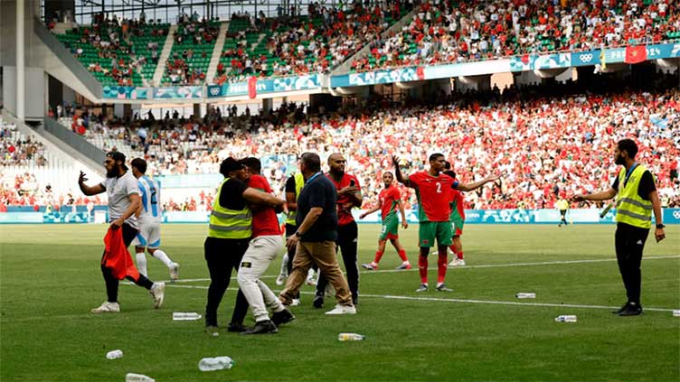 Chaos, crowd trouble as Morocco beat Argentina in men's Olympic football opener