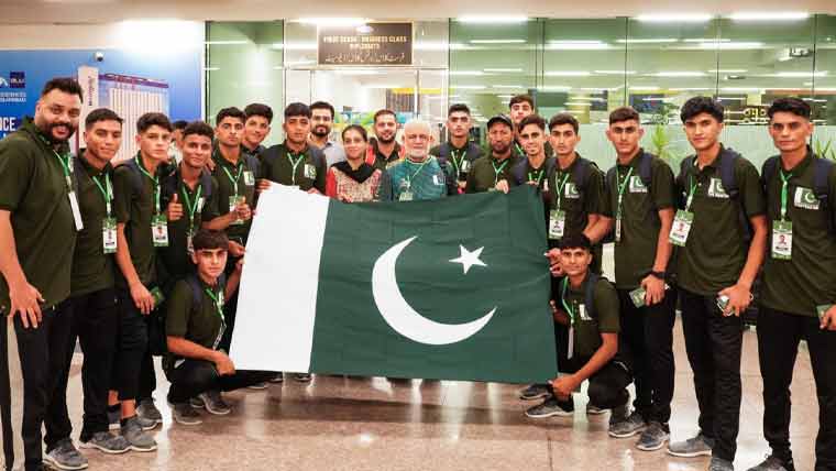 پاکستان سٹریٹ چائلڈ فٹبال ٹیم ناروے کپ میں شرکت کیلئے اوسلو پہنچ گئی