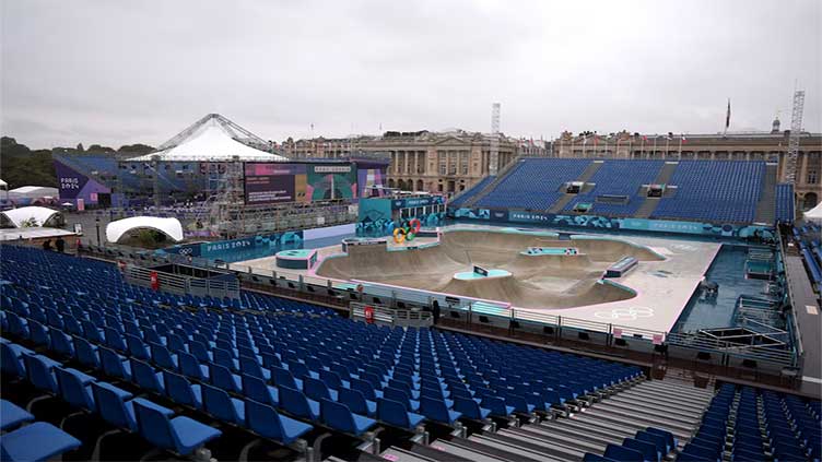 Pouring rain disrupts Games after drenched opening ceremony