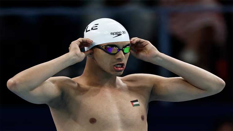Dunya News Palestinian swimmer Yazan Al Bawwab flies the flag in Paris pool