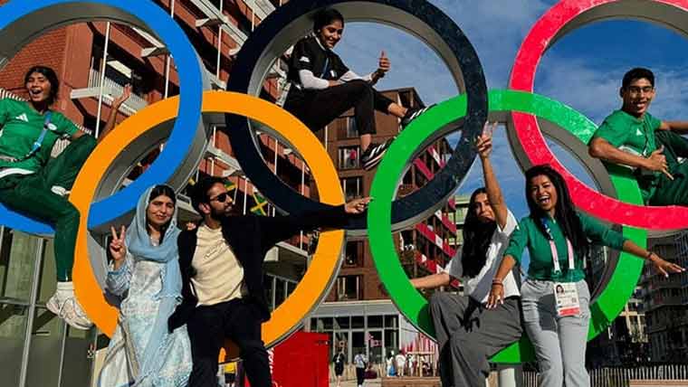 پیرس اولمپکس : ملالہ یوسفزئی کی پاکستانی ایتھلیٹس سے ملاقات