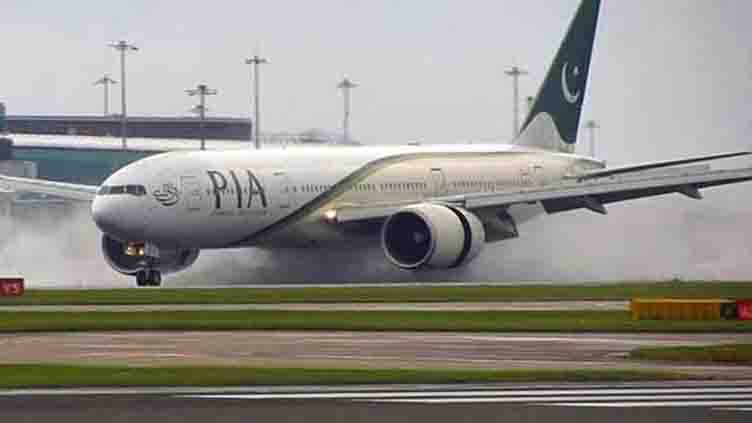 PIA Hajj flight makes emergency landing in Riyadh 