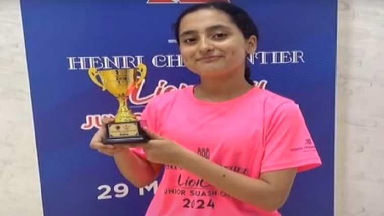 ماہ نور علی نے سنگاپور جونیئر سکواش چیمپئن شپ میں گولڈ میڈل جیت لیا
