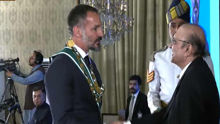Prince Rahim Aga Khan conferred with 'Nishan-i-Pakistan' award