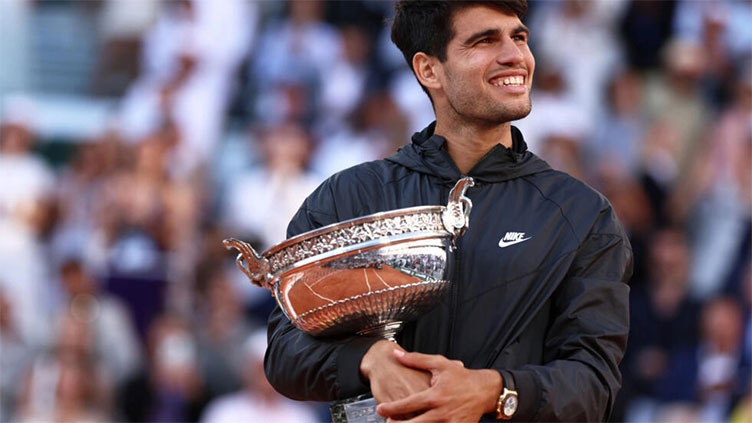 Alcaraz beats Zverev to win first French Open title
