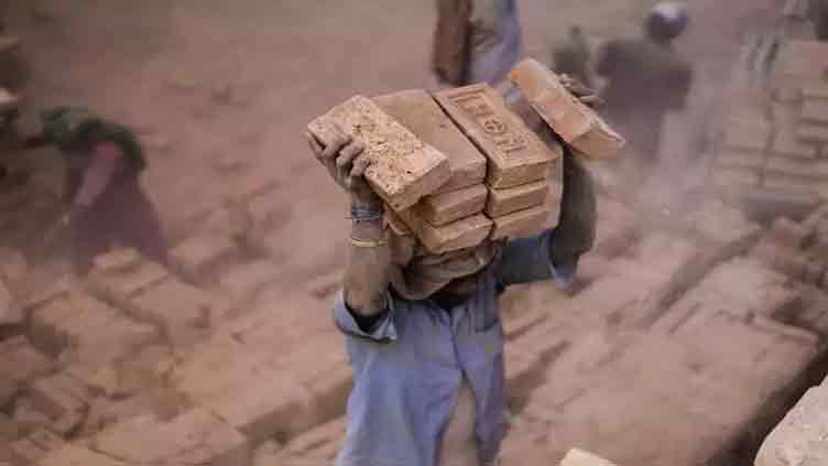 Govt sets minimum wage at Rs37,000 in budget 2024-25