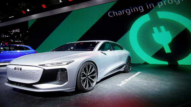Audi to invest $1 bln in electric vehicles projects