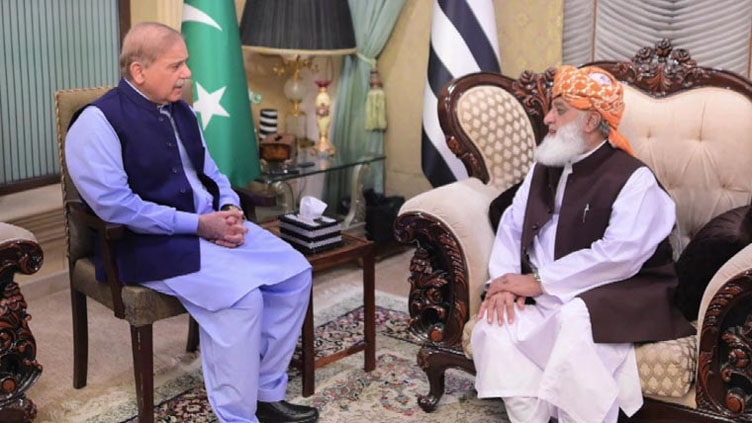 PM Shehbaz calls on Fazl to muster support for budget, political crisis