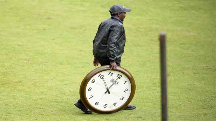 USA become first casualty of stop-clock rule. How and why?