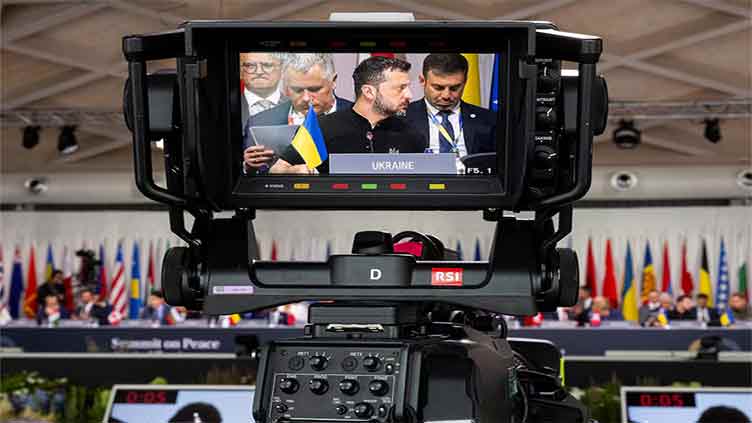 Ukraine summit strives for consensus, way forward uncertain