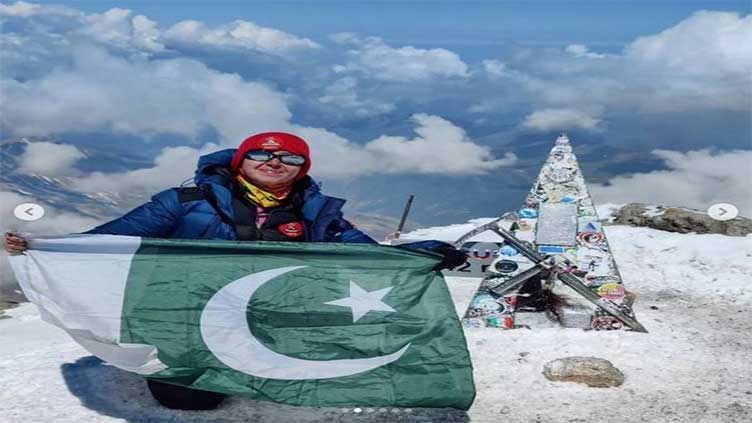 Samar Khan first Pakistani woman to climb Europe's highest peak