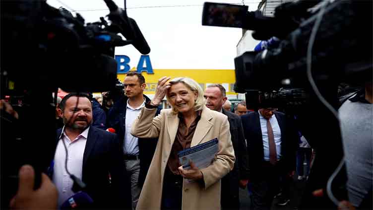 Campaigning kicks off in France for snap election