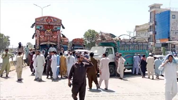 Protests erupt in KP against rampant electricity loadshedding during Eid days