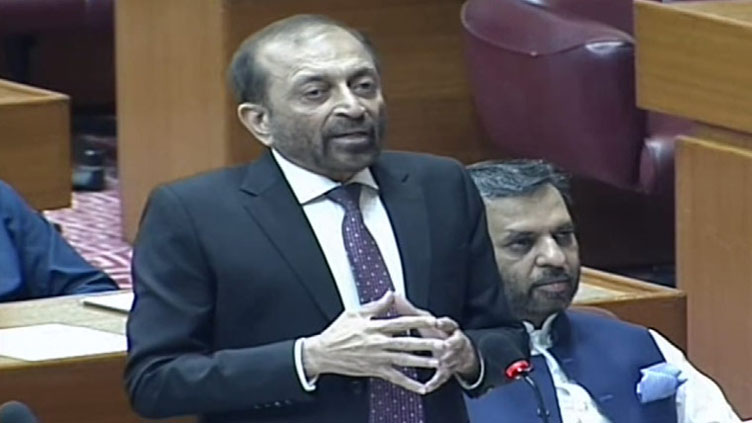 Traditional budget is a threat to national sovereignty, says Farooq Sattar