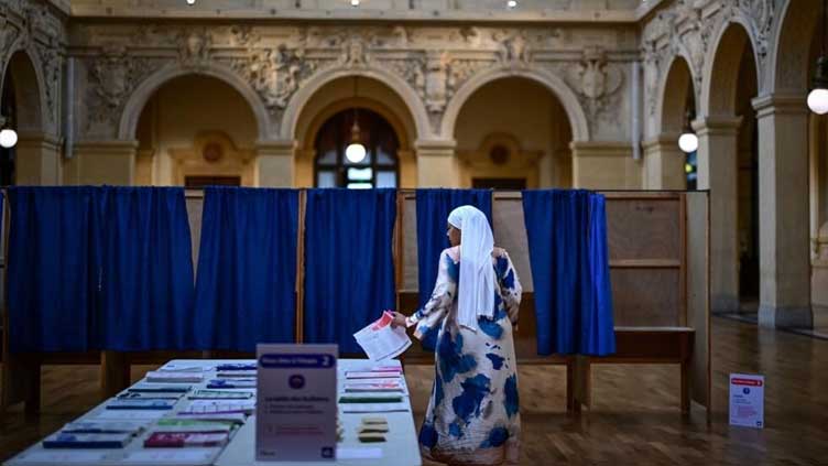 France's Muslim voters fear far-right election win