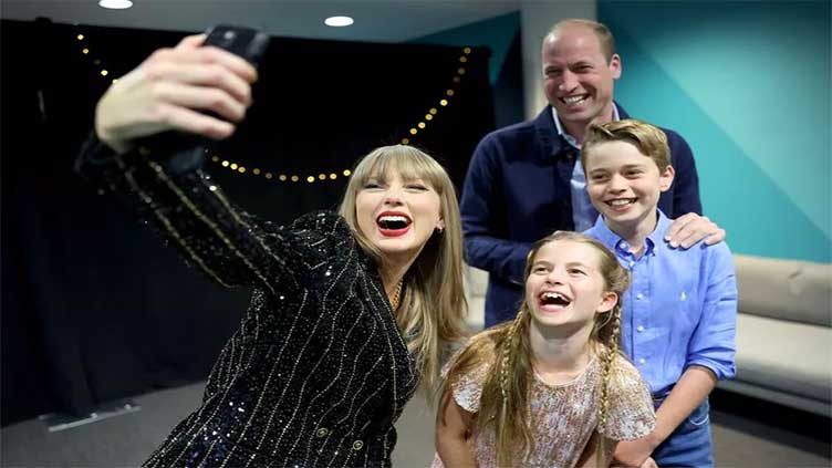Prince William, George and Charlotte snap selfie with Taylor Swift