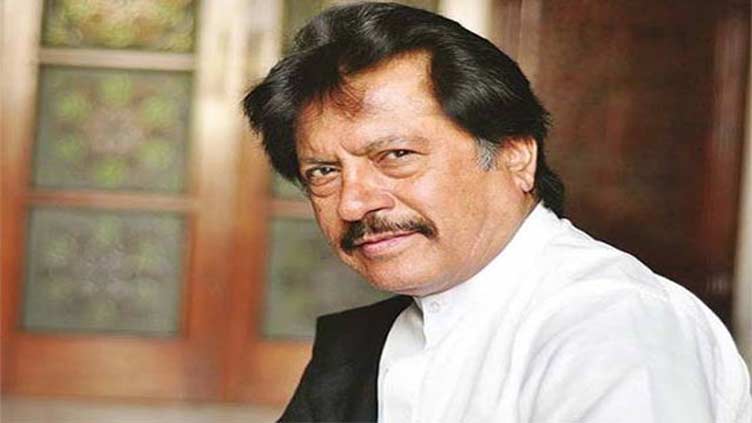 Why did Attaullah Esakhelvi contract five marriages?