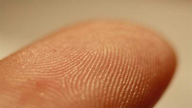 Scientists use finger sweat to track drugs in bloodstream