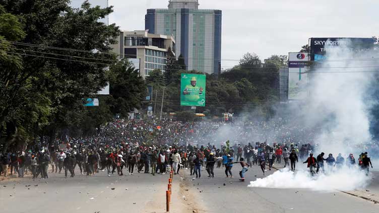Police open fire on demonstrators trying to storm Kenya parliament, several dead