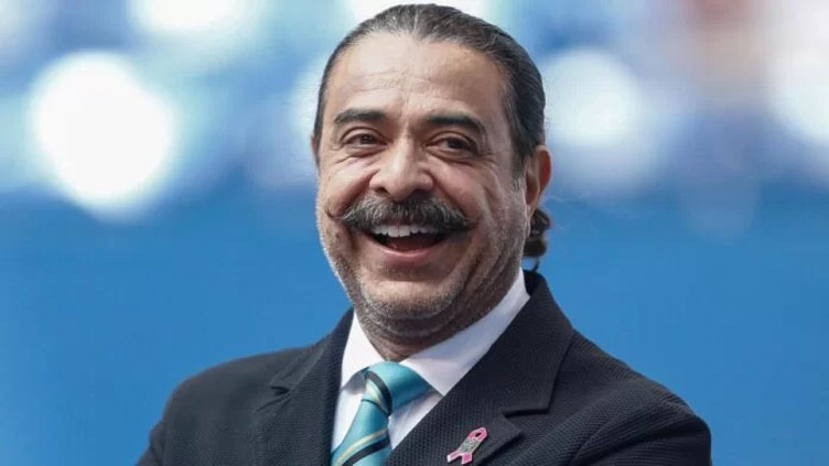 Jaguars owner Shad Khan says $1.4 billion stadium renovation won't sit well with 'Debbie Downers'
