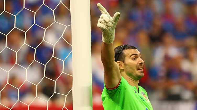 Romania goalkeeper Nita hopes to avoid penalties against Netherlands