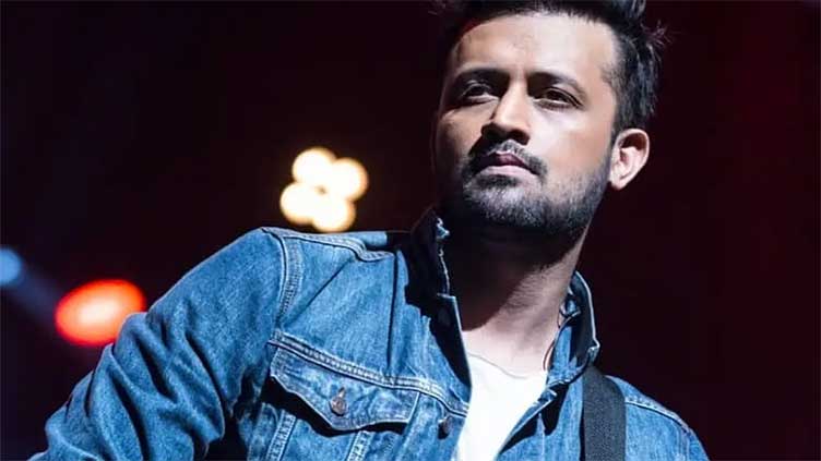 Atif Aslam performs live with Firdaus Orchestra in Dubai