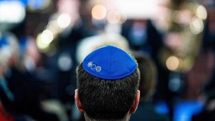 US delegation leaves Saudi Arabia early over kippah row