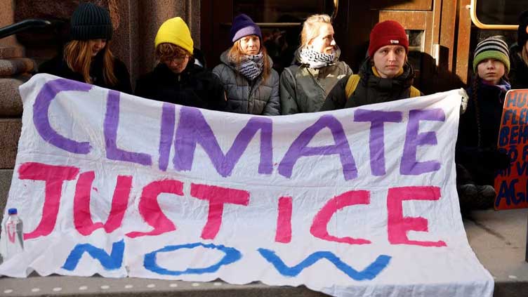 Police remove Greta Thunberg from blocking Swedish parliament