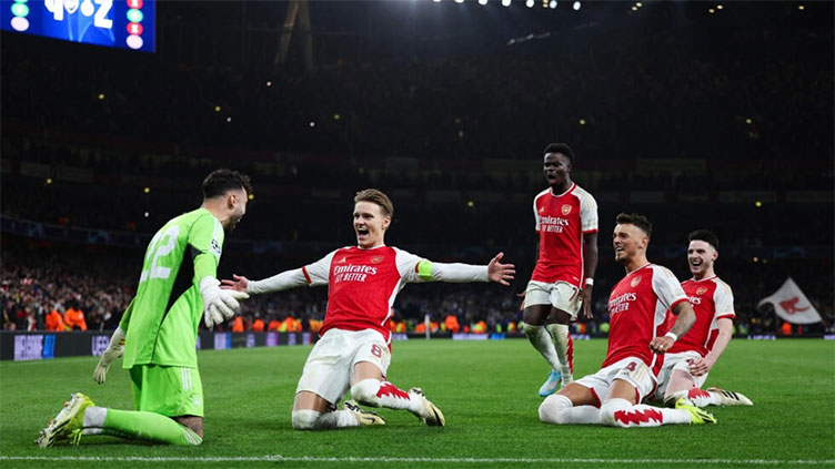 Raya is penalty hero as Arsenal reach Champions League quarters